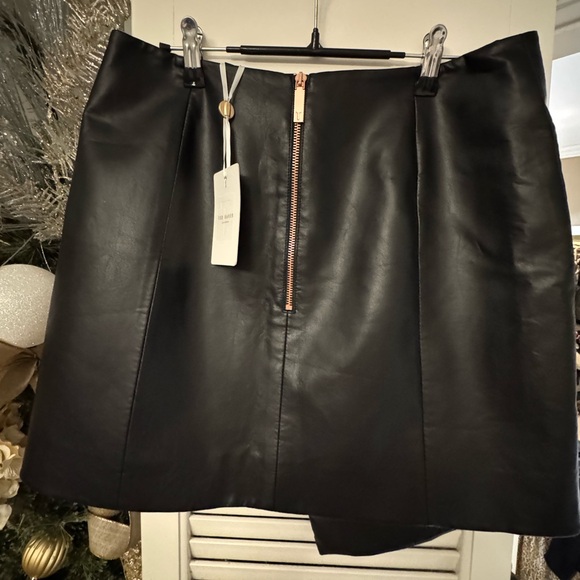Ted Baker Black Asymmetrical Leather Skirt with Rose Gold exposed zipper - Picture 2 of 4